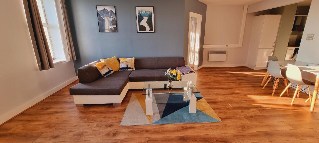 Modern And Spacious Swansea Centre Apartment Exterior foto